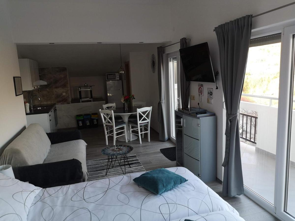 Appartement Ana Marija à Solin Extérieur photo